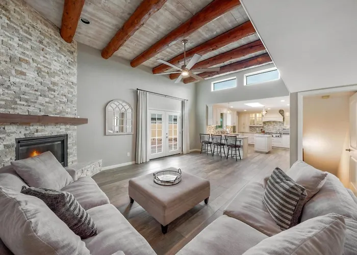 Community Pool And Spa, 4 Bedroom 3 Ba, Yard, Office * Tucson