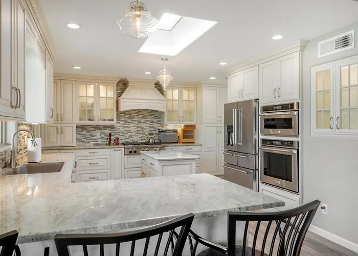 Holiday home Community Pool And Spa, 4 Bedroom 3 Ba, Yard, Office Tucson