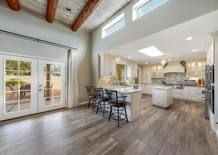 Community Pool And Spa, 4 Bedroom 3 Ba, Yard, Office Tucson